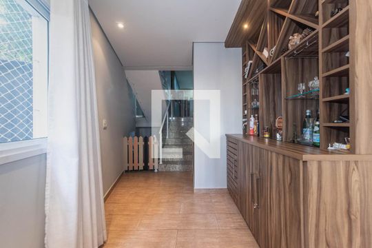 Sala de casa para alugar com 3 quartos, 298m² em Parque Monte Alegre, Taboão da Serra