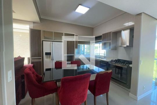 Cozinha de casa para alugar com 3 quartos, 100m² em Campeche Central, Florianópolis