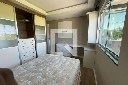 Quarto de casa para alugar com 3 quartos, 100m² em Campeche Central, Florianópolis