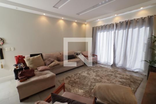 Sala de casa à venda com 3 quartos, 250m² em Centro, Osasco