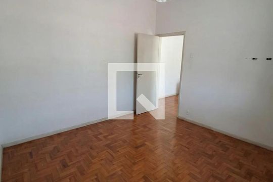 Sala de apartamento à venda com 1 quarto, 39m² em Jacaré, Rio de Janeiro