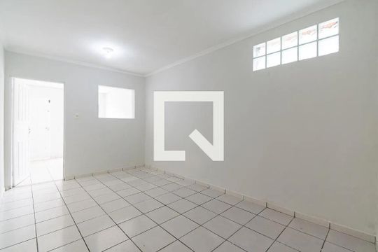 Casa 1 - Quarto de casa à venda com 4 quartos, 100m² em Vila Babilonia, São Paulo