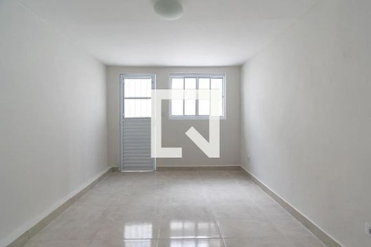 Casa 1 - Sala de casa à venda com 4 quartos, 100m² em Vila Babilonia, São Paulo