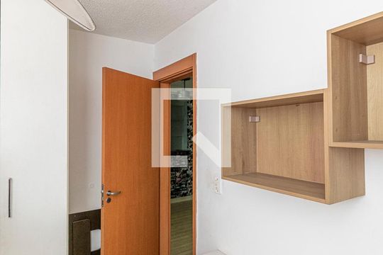 Quarto 1 de apartamento à venda com 2 quartos, 50m² em Vigário Geral, Rio de Janeiro