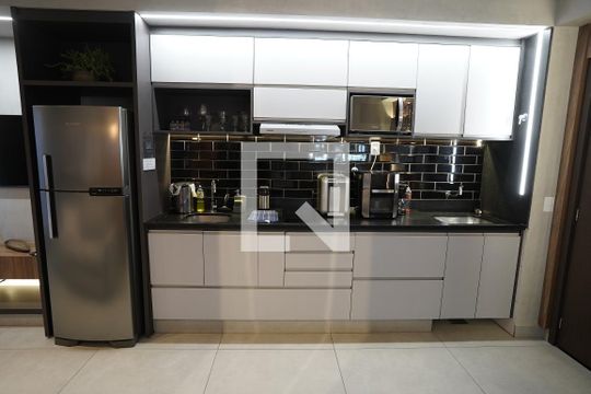Apartamento à venda com 2 quartos, 61m² em Setor Bueno, Goiânia