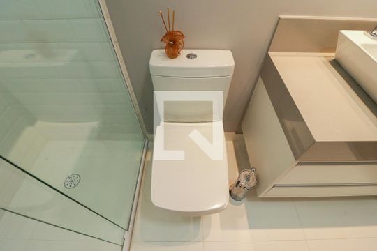 Banheiro Social de apartamento para alugar com 2 quartos, 90m² em Parada Inglesa, São Paulo