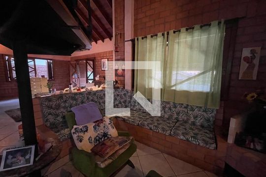 Casa à venda com 5 quartos, 390m² em Pinheiro, São Leopoldo