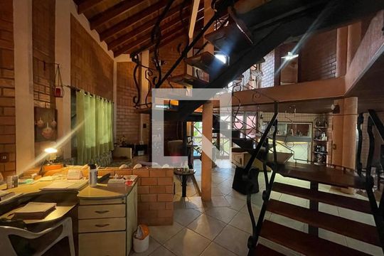 Casa à venda com 5 quartos, 390m² em Pinheiro, São Leopoldo