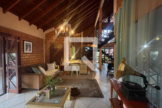Casa à venda com 5 quartos, 390m² em Pinheiro, São Leopoldo
