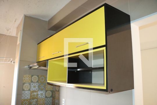 Apartamento para alugar com 2 quartos, 48m² em Petrópolis, Cotia