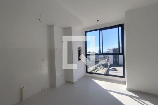 Sala / Cozinha  de apartamento para alugar com 2 quartos, 52m² em Serraria, São José