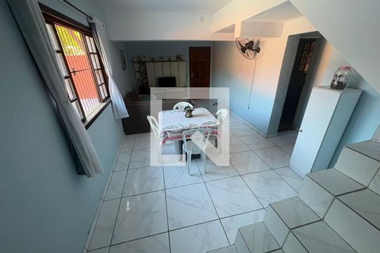 Sala de casa para alugar com 4 quartos, 480m² em São José de Imbassai, Maricá