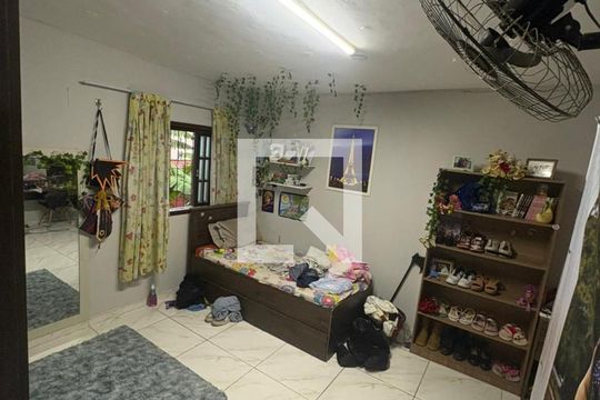 Sala de casa para alugar com 4 quartos, 480m² em São José de Imbassai, Maricá