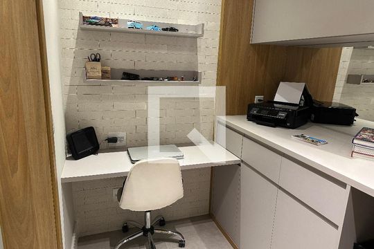 Escritório de apartamento à venda com 3 quartos, 53m² em Empresarial 18 do Forte, Barueri