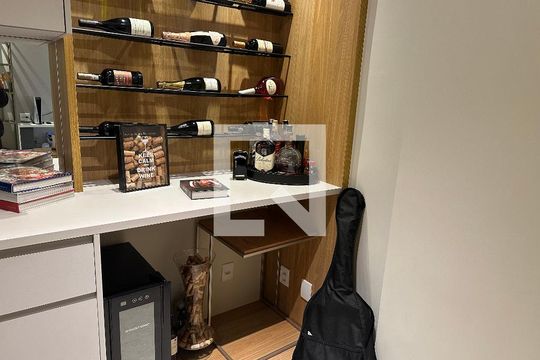 Escritório de apartamento à venda com 3 quartos, 53m² em Empresarial 18 do Forte, Barueri