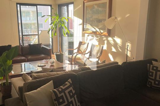 Sala de apartamento à venda com 3 quartos, 178m² em Moema, São Paulo
