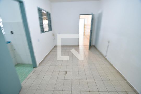Quarto 1 de casa para alugar com 2 quartos, 150m² em Parque São Quirino, Campinas