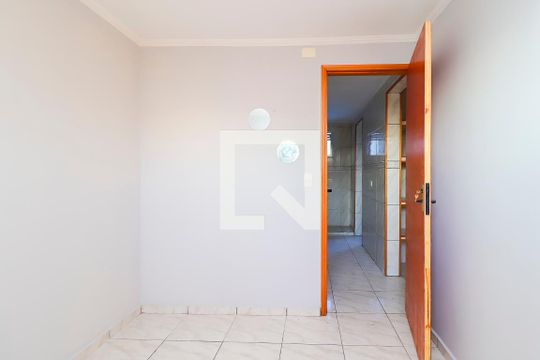 Quarto 1 de apartamento para alugar com 2 quartos, 50m² em Cidade Tiradentes, São Paulo