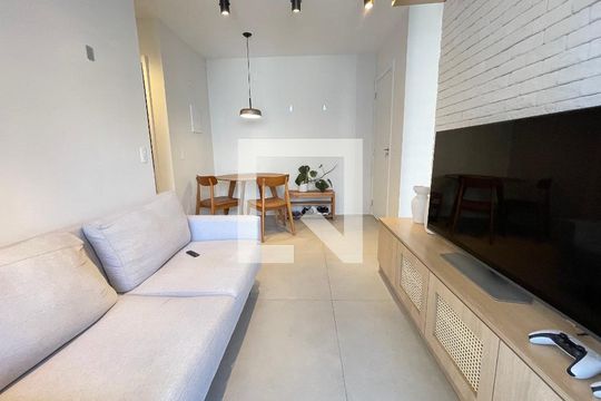 Sala de apartamento para alugar com 2 quartos, 44m² em Butantã, São Paulo