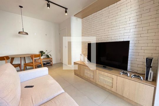 Sala de apartamento para alugar com 2 quartos, 44m² em Butantã, São Paulo