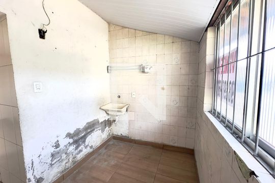 Área de serviço de casa à venda com 2 quartos, 70m² em Parque Pedro II, Belo Horizonte