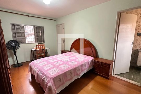 Casa à venda com 3 quartos, 200m² em Jardim São Luís, São Paulo