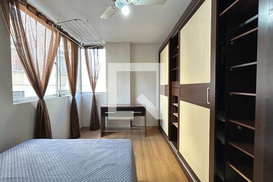 Quarto 1 de apartamento para alugar com 3 quartos, 94m² em Itacorubi, Florianópolis