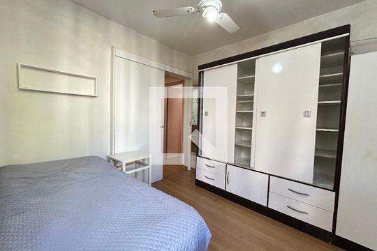 Quarto 2 de apartamento para alugar com 3 quartos, 94m² em Itacorubi, Florianópolis