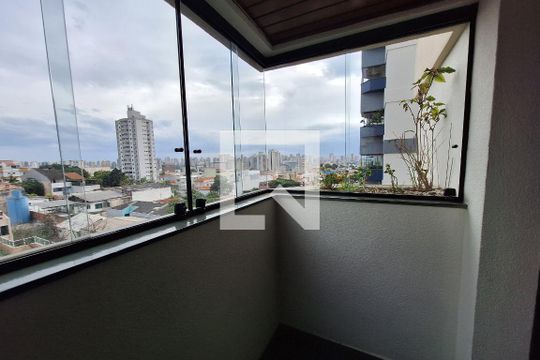Sacada sala  de apartamento para alugar com 3 quartos, 155m² em Vila Curuçá, Santo André
