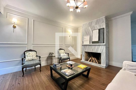 Sala de Estar de casa para alugar com 4 quartos, 190m² em Campo Belo, São Paulo