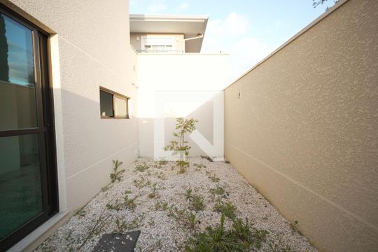 Casa de Condomínio para alugar com 3 quartos, 180m² em Santa Felicidade, Curitiba