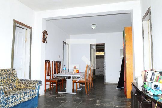 Sala de casa para alugar com 2 quartos, 450m² em Pousada Santo Antonio, Belo Horizonte