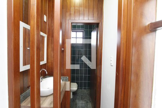 Lavabo de casa para alugar com 4 quartos, 350m² em Santa Lúcia, Belo Horizonte