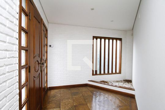 Entrada de casa para alugar com 4 quartos, 350m² em Santa Lúcia, Belo Horizonte