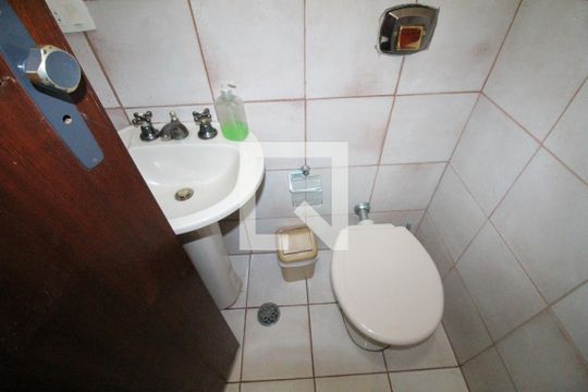 Sala 1 de casa de condomínio para alugar com 6 quartos, 327m² em Urbanova, São José dos Campos