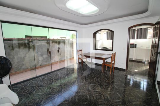 Sala 3 de casa de condomínio para alugar com 6 quartos, 327m² em Urbanova, São José dos Campos