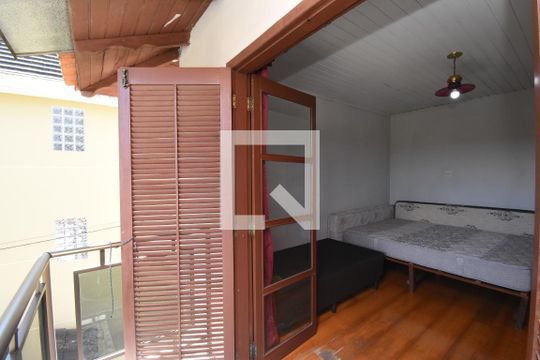 Sacada do Quarto 2 de casa à venda com 3 quartos, 242m² em Pilarzinho, Curitiba