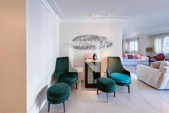 Apartamento à venda com 3 quartos, 200m² em Jardins, São Paulo