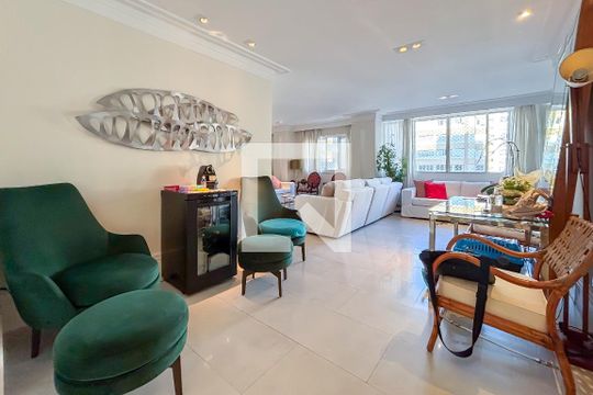 Apartamento à venda com 3 quartos, 200m² em Jardins, São Paulo
