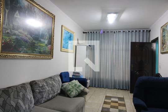 Sala de estar de casa à venda com 5 quartos, 180m² em Vila Ré, São Paulo