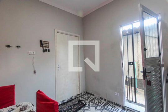 Casa para alugar com 2 quartos, 55m² em Jardim Ana Maria, São Paulo