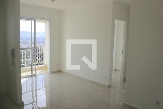 Sala  de apartamento para alugar com 2 quartos, 47m² em Vila Galvão, Guarulhos