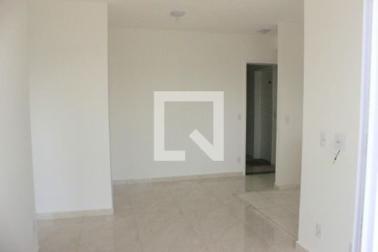 Sala  de apartamento para alugar com 2 quartos, 47m² em Vila Galvão, Guarulhos