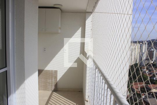 Varanda  de apartamento para alugar com 2 quartos, 47m² em Vila Galvão, Guarulhos