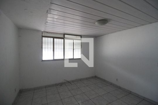 Sala de casa para alugar com 3 quartos, 77m² em Centro, Nilópolis