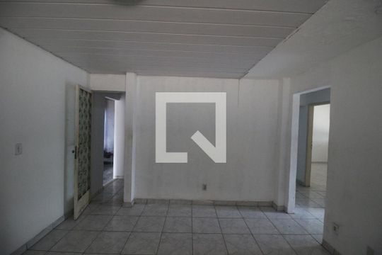 Casa para alugar com 3 quartos, 77m² em Centro, Nilópolis