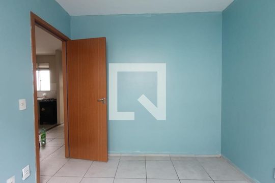 Quarto 1 de apartamento para alugar com 2 quartos, 50m² em Jardim Alvorada, Nova Iguaçu