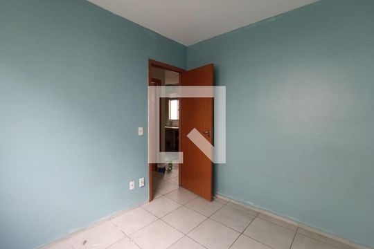 Quarto 1 de apartamento para alugar com 2 quartos, 50m² em Jardim Alvorada, Nova Iguaçu