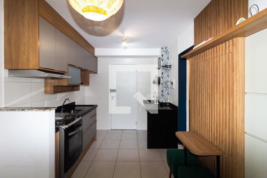 Sala de apartamento para alugar com 2 quartos, 34m² em Vila Ivone, São Paulo