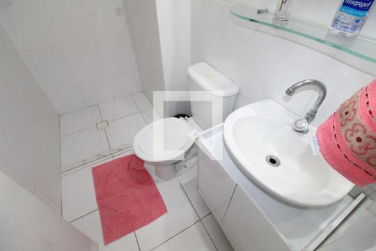 Banheiro de apartamento para alugar com 2 quartos, 65m² em Vila Industrial, São José dos Campos